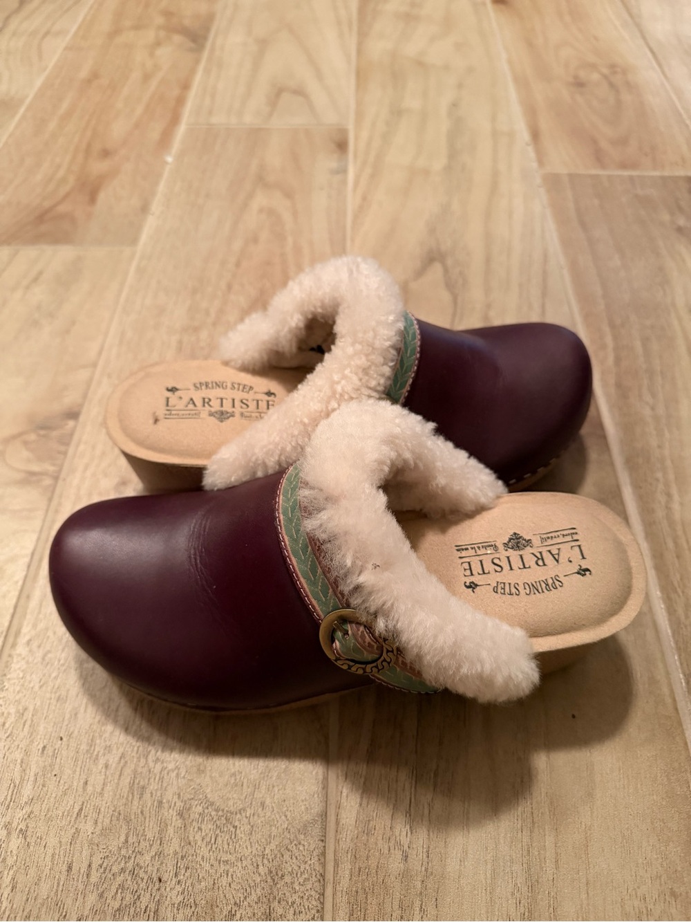 L'Artiste Burgundy Shearling-Lined Clog Mules